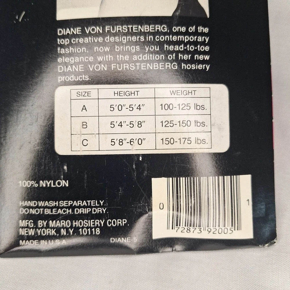 NOS 1980s Diane Von Furstenberg RED Size B Opaque Sheer Panty Hose Fashion 4480